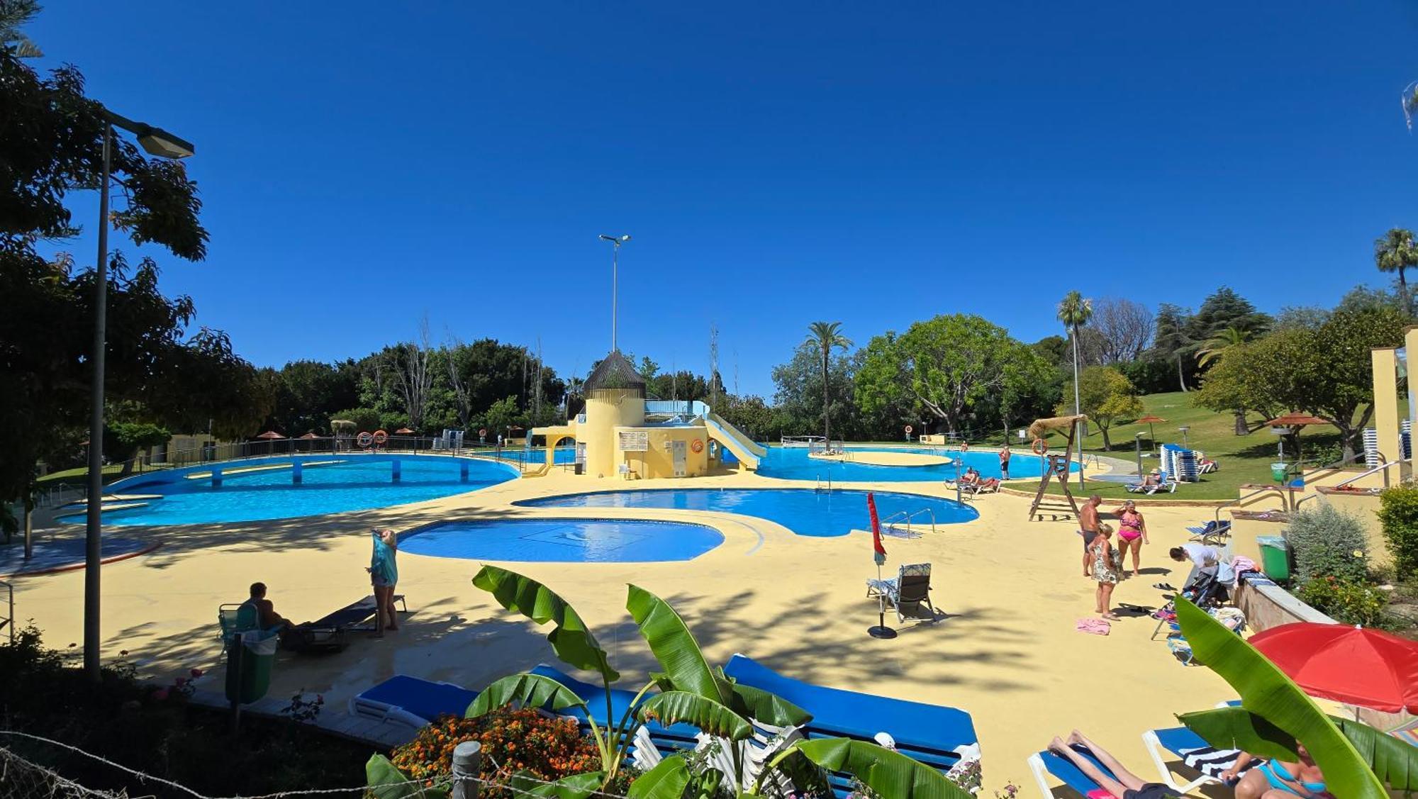 Benalmadena Minerva 401 Estudio Con Gran Piscina Y Parque Acuatico Exterior foto